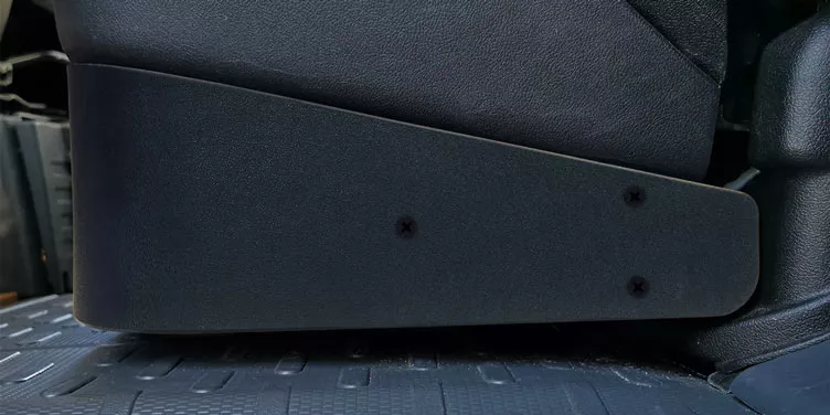 Der Alpine Subwoofer fügt sich nahtlos in die Mittelkonsole in Ihrem Ducato ein.